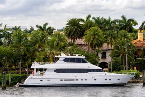 Luxury Watch Gallery in Fort Lauderdale .